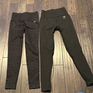 Gym shark bundle of 2 size small leggings - these are the stiff material